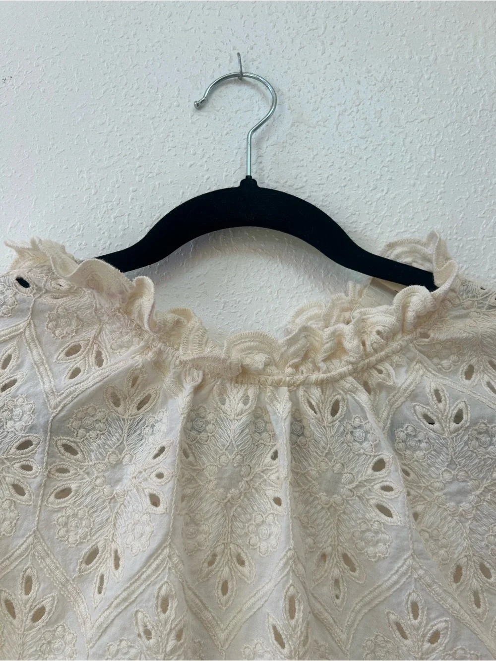 Sezane Lousiah Ecru Lace Eyelet Ruffle-Neck Blouse women’s size medium - Picture 3 of 12
